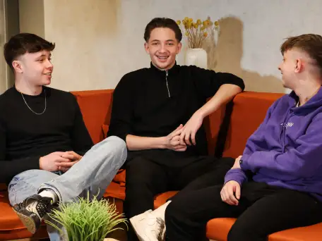 Azubis machen Pause in der Granzow Lounge